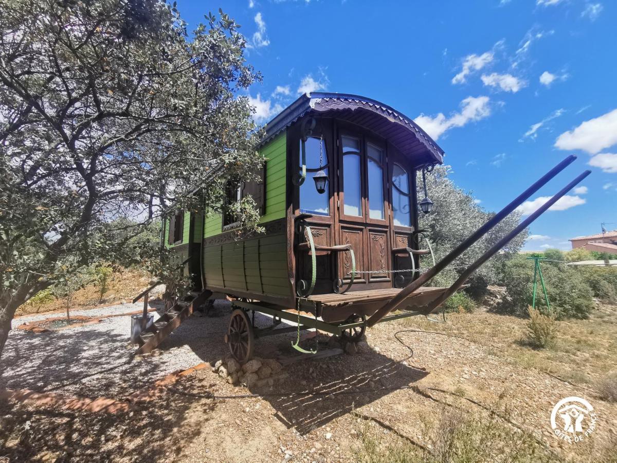 Les Hotes De La Combe Mouis Creissan Dış mekan fotoğraf